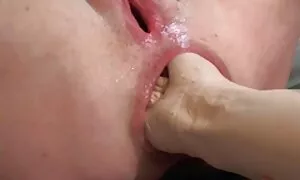 اسپرم عکس های سکسی کون و کس از کاندوم روی صورت دختر نشت کرد