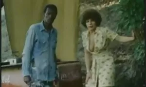 یک شهروند بلوند زیبا عکس کیردختر و خوش ذوق